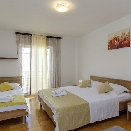 Renic Apartmani Kaštela Екстериор снимка