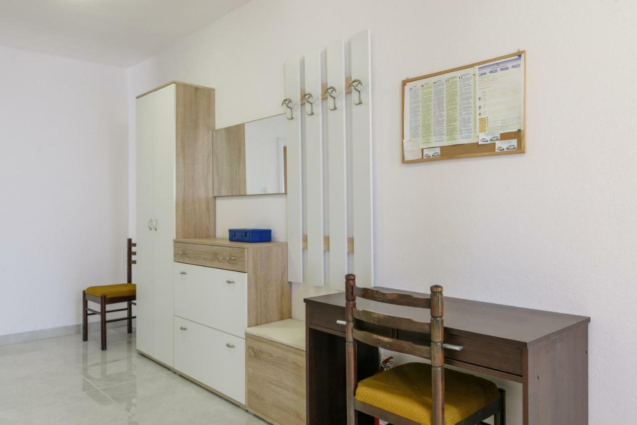 Renic Apartmani Kaštela Екстериор снимка