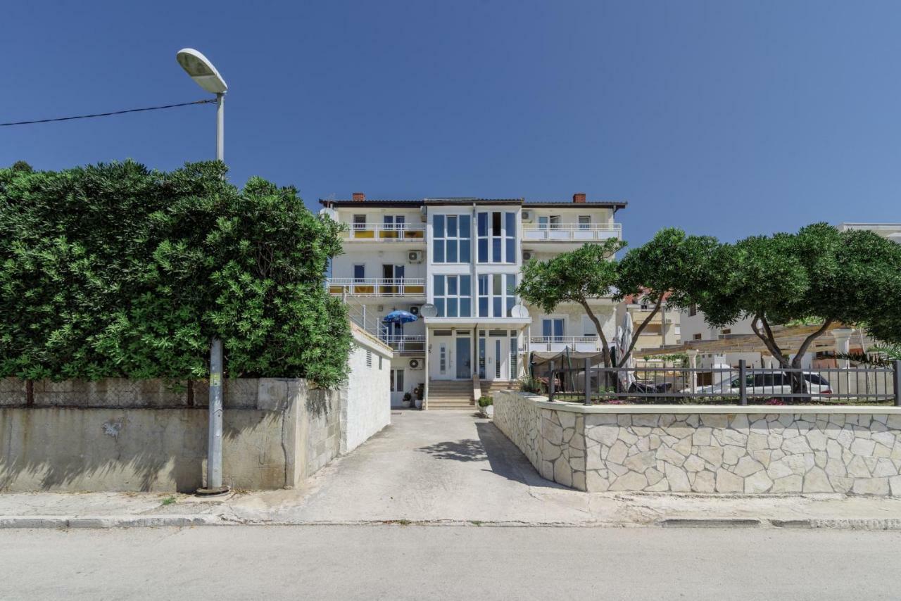 Renic Apartmani Kaštela Екстериор снимка