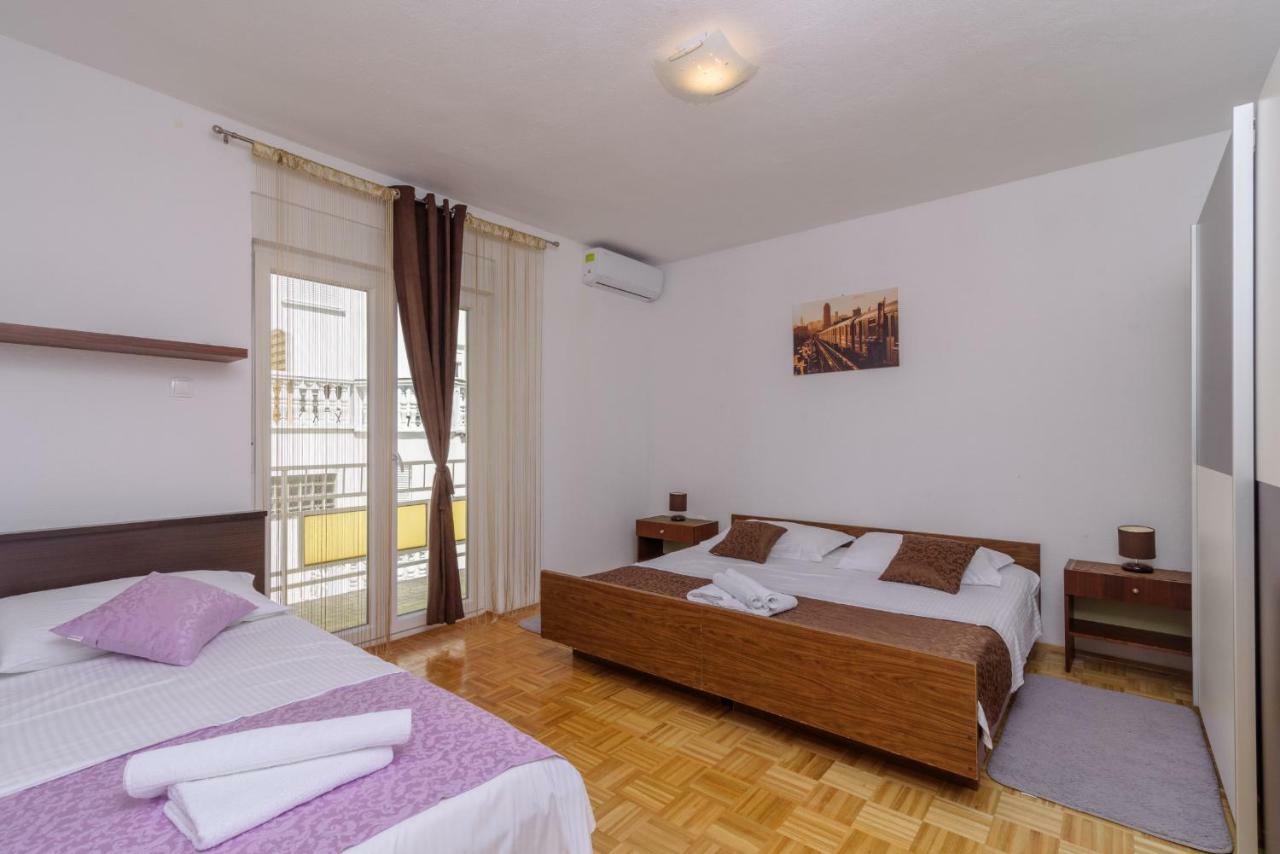 Renic Apartmani Kaštela Екстериор снимка